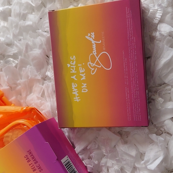 Limited Edition Morphe VIP Sweep by Saweeti Belt Bag & Brushes & Icy Gloss Trio - Picture 5 of 5